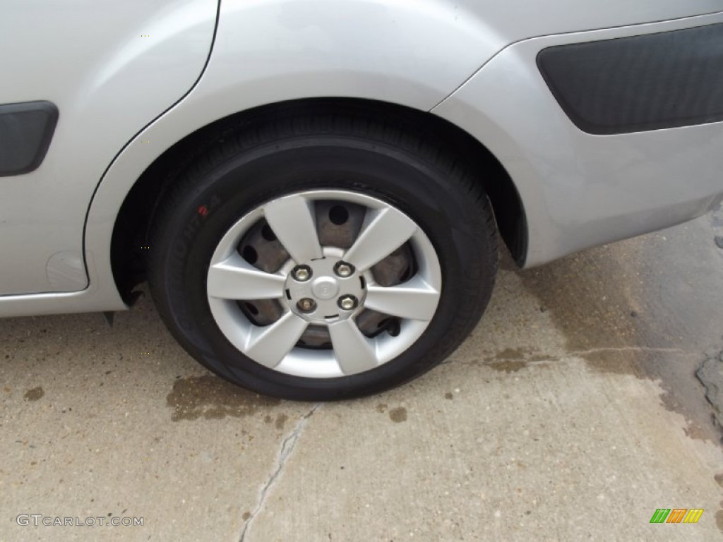 2007 Rio LX Sedan - Silver / Black photo #14