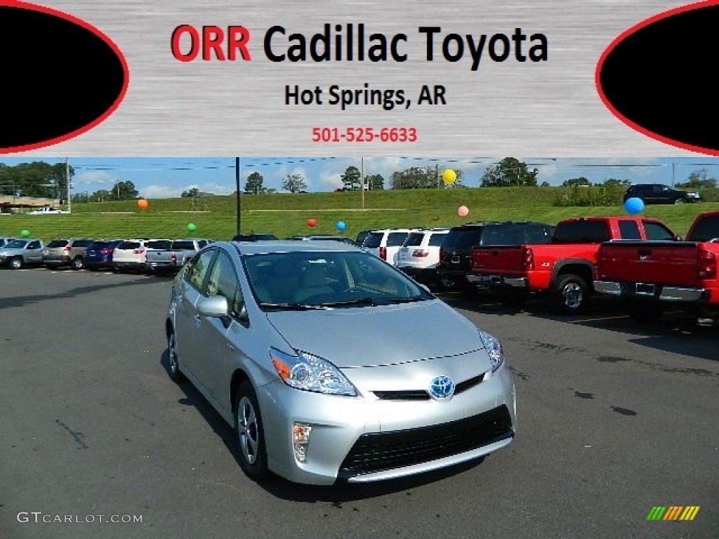 Classic Silver Metallic Toyota Prius 3rd Gen