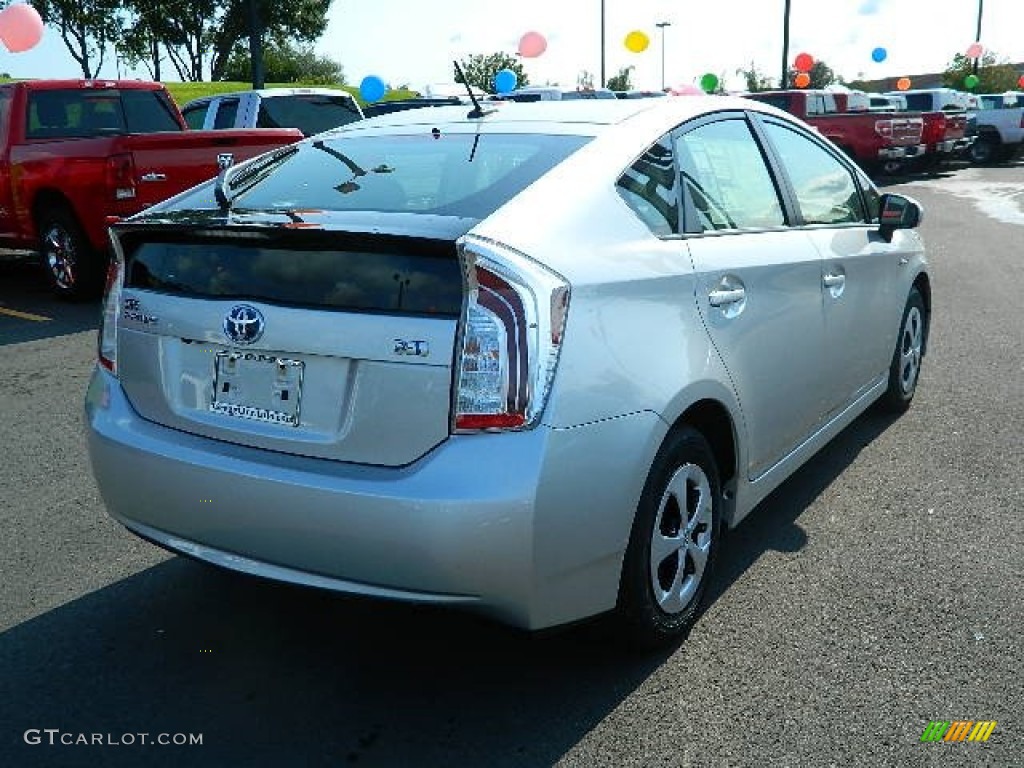 2012 Prius 3rd Gen Three Hybrid - Classic Silver Metallic / Misty Gray photo #3