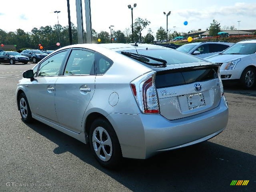 2012 Prius 3rd Gen Three Hybrid - Classic Silver Metallic / Misty Gray photo #5