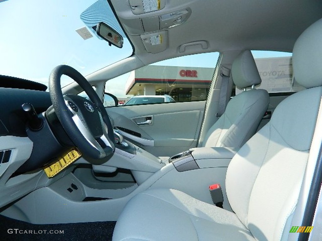 2012 Prius 3rd Gen Three Hybrid - Classic Silver Metallic / Misty Gray photo #11