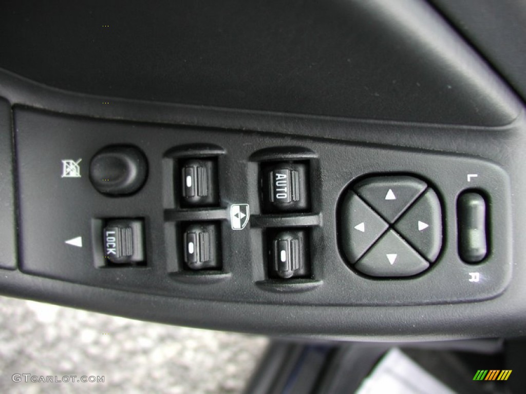 2004 Jeep Grand Cherokee Columbia Edition 4x4 Controls Photo #70974013