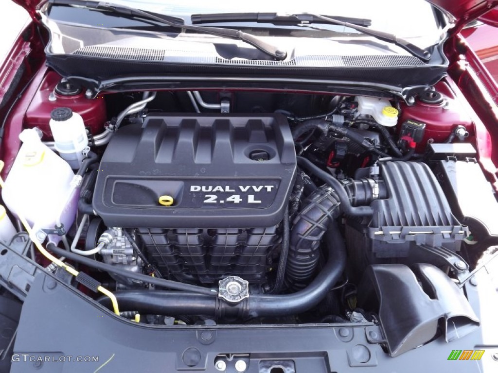 2013 Chrysler 200 Touring Sedan 2.4 Liter DOHC 16-Valve Dual VVT 4 Cylinder Engine Photo #70974418