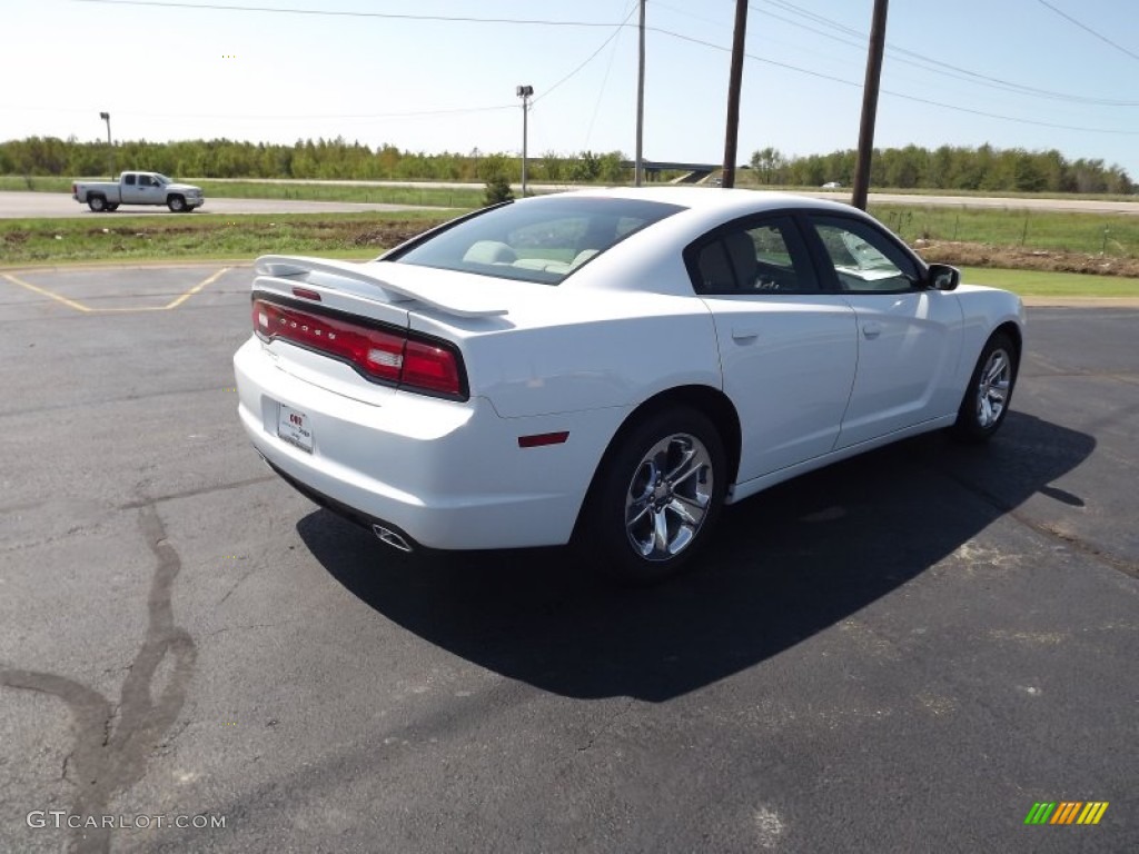 2013 Charger SE - Bright White / Black/Light Frost Beige photo #5