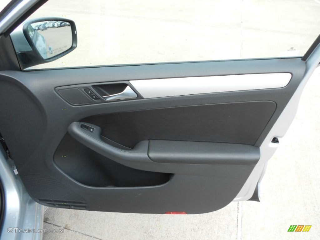 2013 Volkswagen Jetta SE Sedan Titan Black Door Panel Photo #70976179