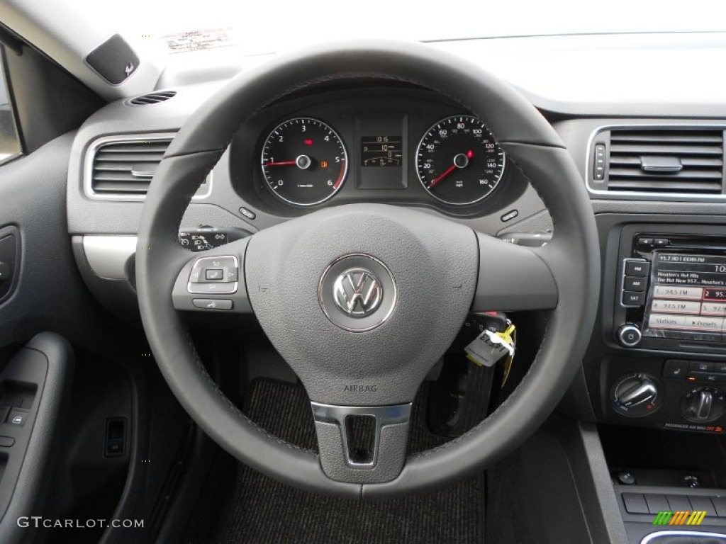 2013 Volkswagen Jetta SE Sedan Titan Black Steering Wheel Photo #70976217