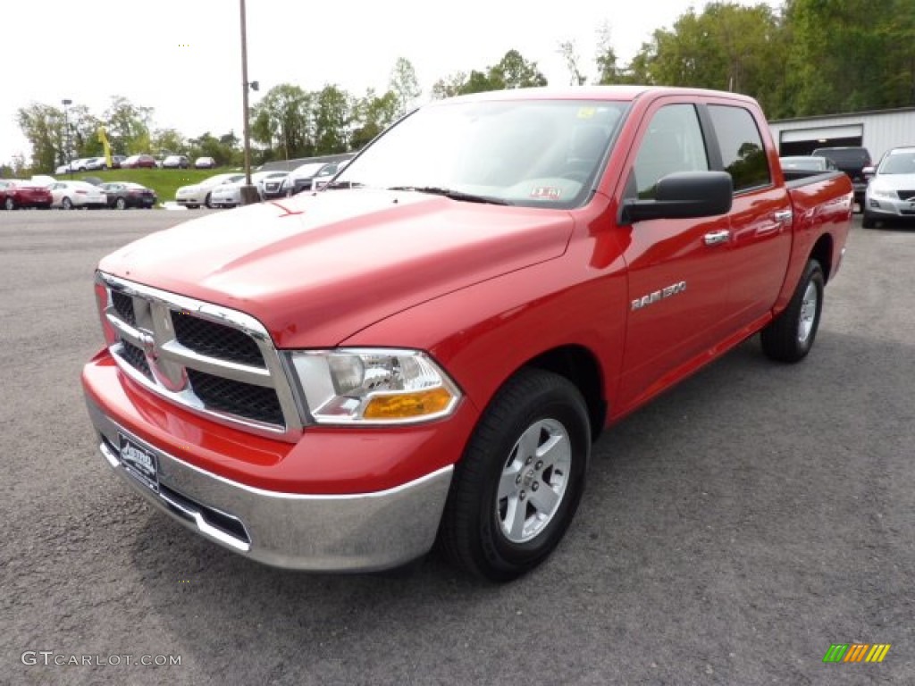 2011 Ram 1500 SLT Crew Cab 4x4 - Flame Red / Dark Slate Gray/Medium Graystone photo #3