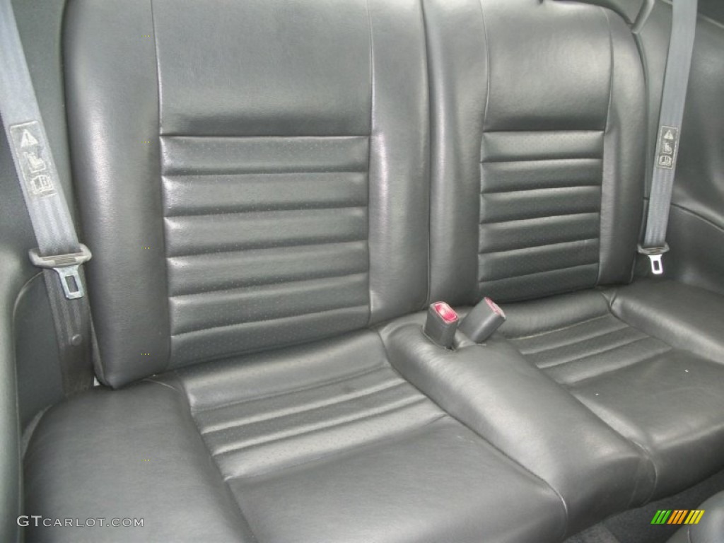 1999 Ford Mustang GT Coupe Rear Seat Photos