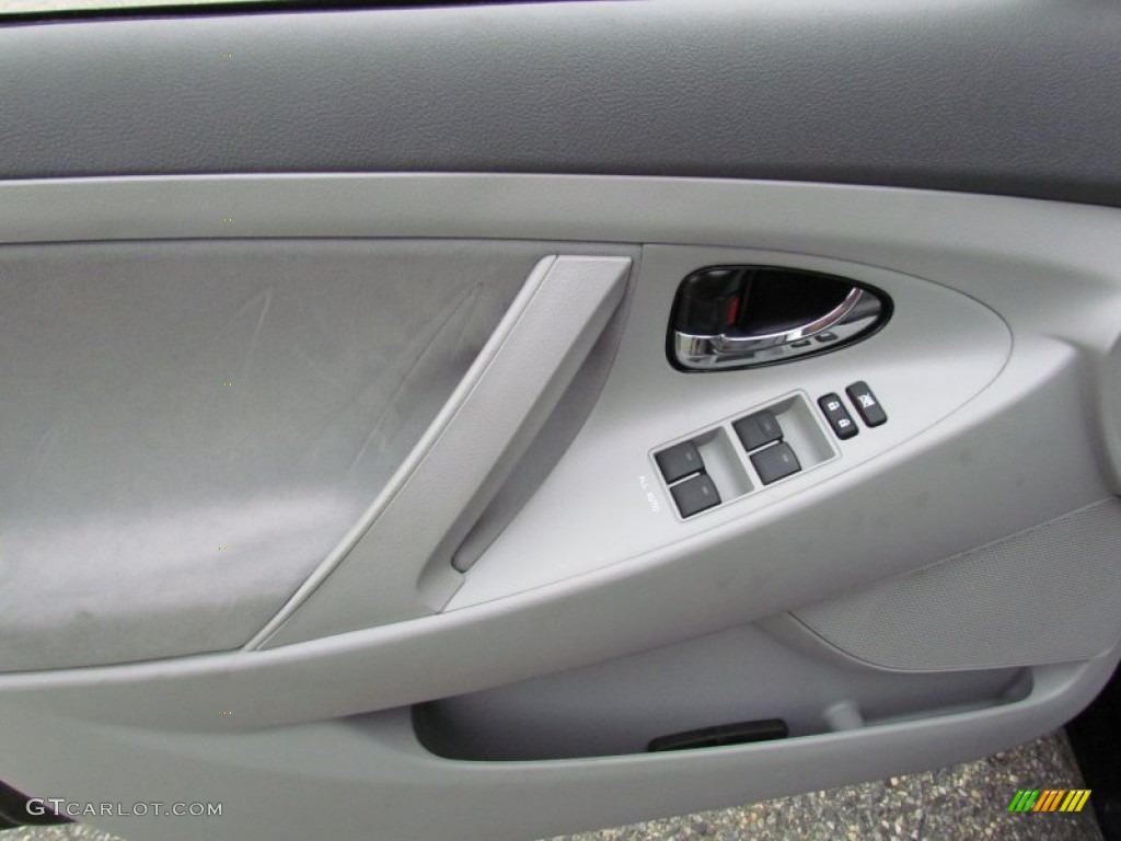 2010 Camry LE - Black / Ash Gray photo #9