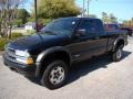 Onyx Black - S10 LS Extended Cab 4x4 Photo No. 3