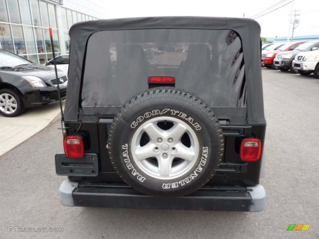 2005 Wrangler X 4x4 - Black / Dark Slate Gray photo #10