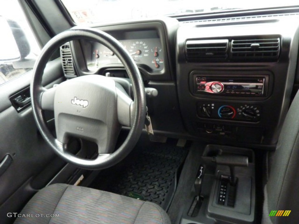 2005 Wrangler X 4x4 - Black / Dark Slate Gray photo #15