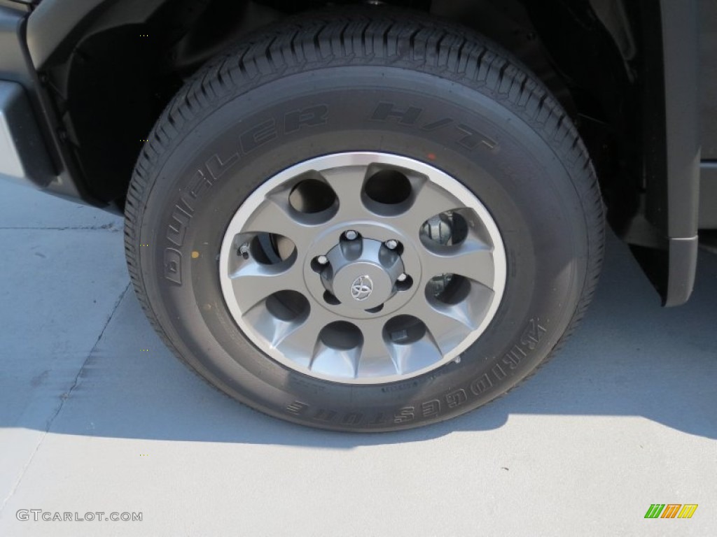 2012 Toyota FJ Cruiser Standard FJ Cruiser Model Wheel Photo #70992319