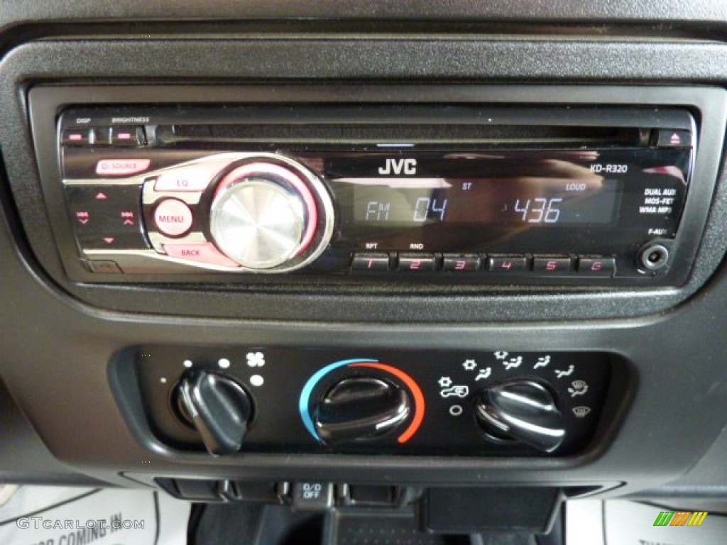 2005 Wrangler X 4x4 - Black / Dark Slate Gray photo #19