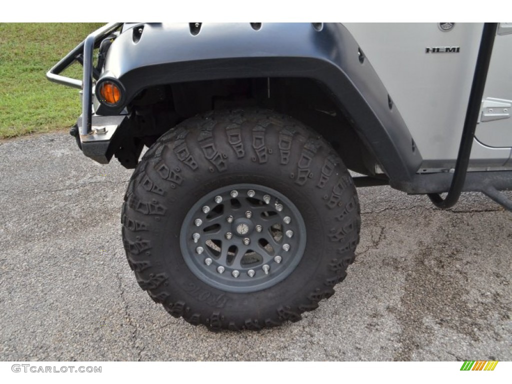 2011 Jeep Wrangler Unlimited Rubicon 4x4 Wheel Photo #71000239
