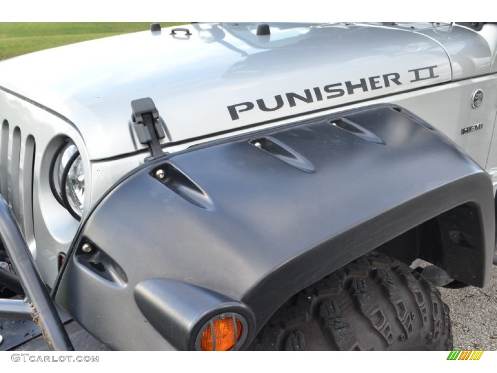 2011 Jeep Wrangler Unlimited Rubicon 4x4 Marks and Logos Photo #71000494