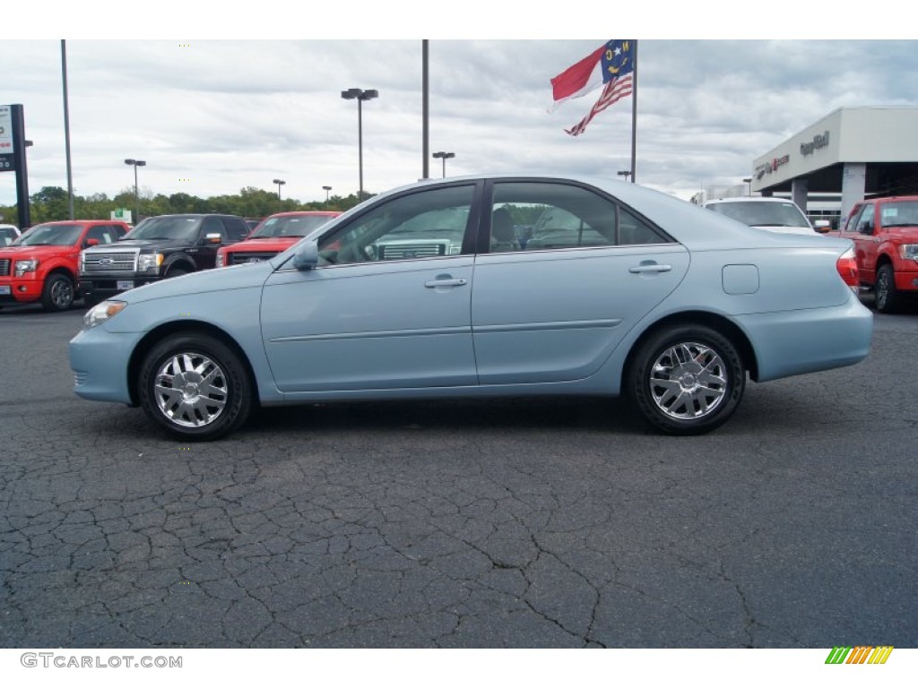 2006 Camry LE - Sky Blue Pearl / Dark Charcoal photo #5