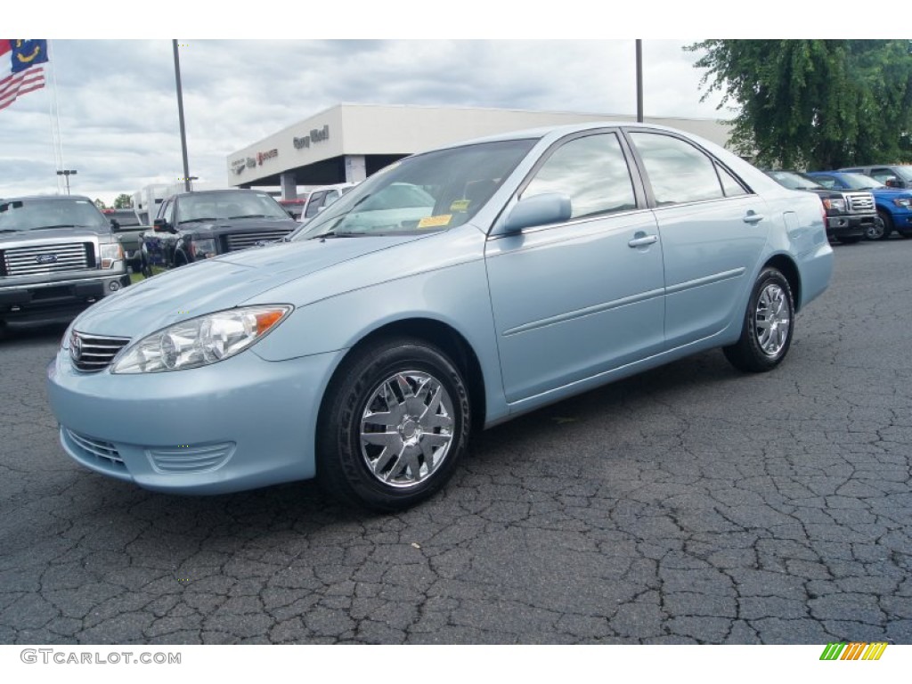 2006 Camry LE - Sky Blue Pearl / Dark Charcoal photo #6