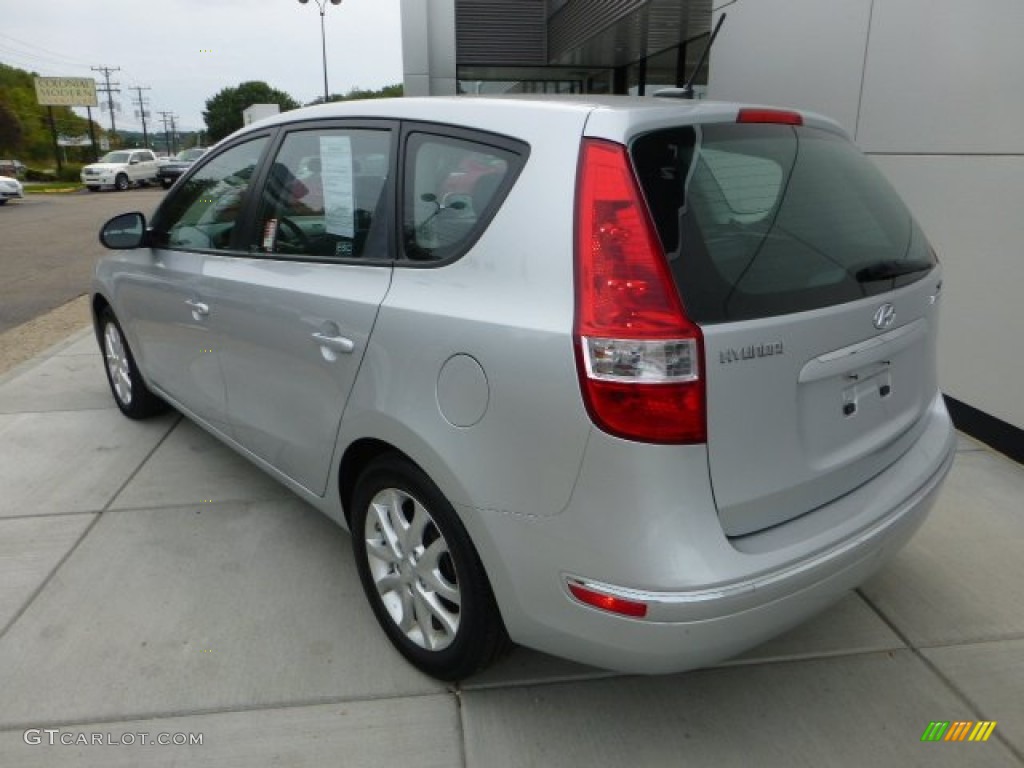 2009 Elantra Touring - Quicksilver / Black photo #3