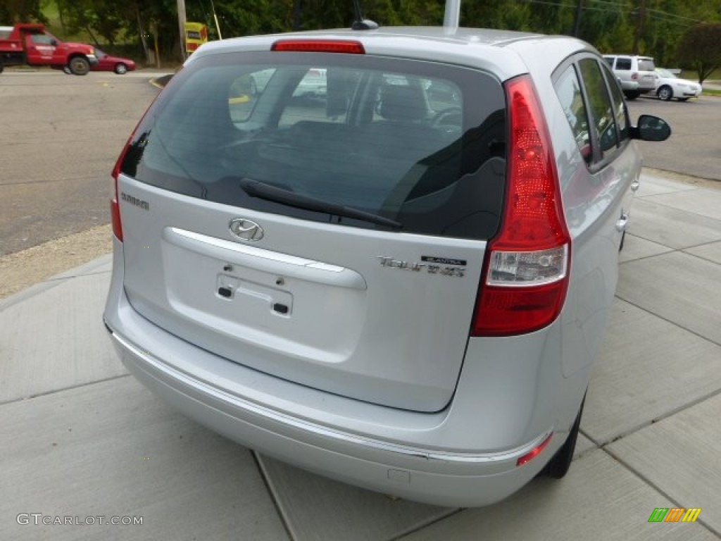 2009 Elantra Touring - Quicksilver / Black photo #5