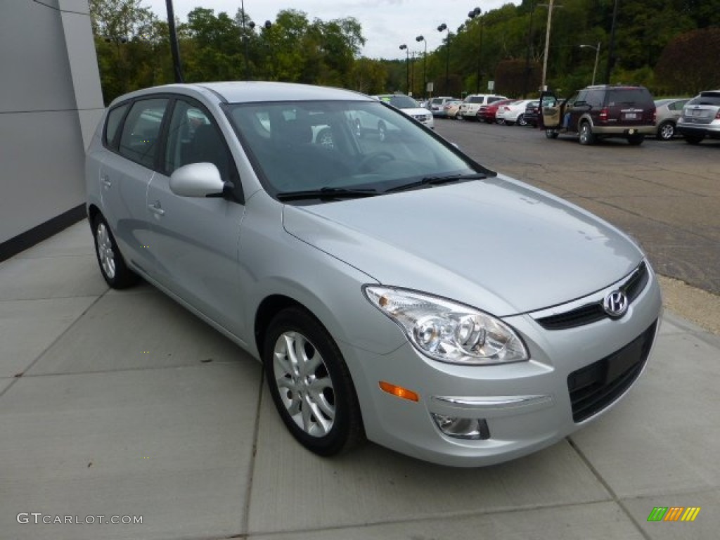 2009 Elantra Touring - Quicksilver / Black photo #7