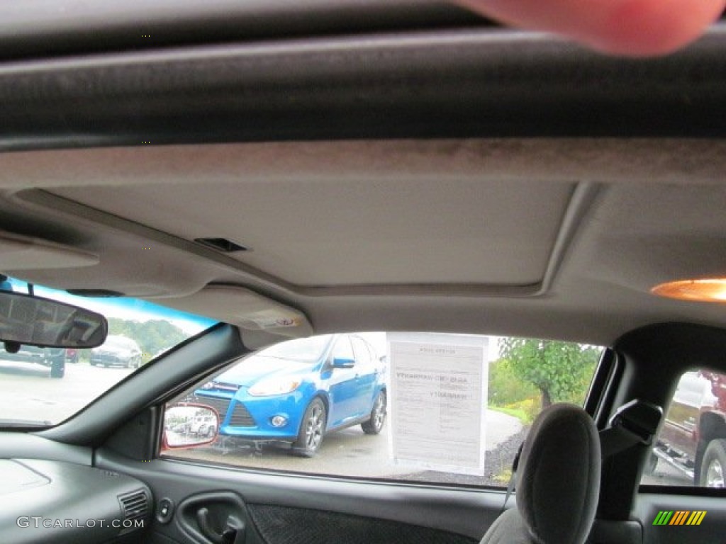 2004 Cavalier LS Sport Coupe - Sunburst Orange / Graphite photo #12