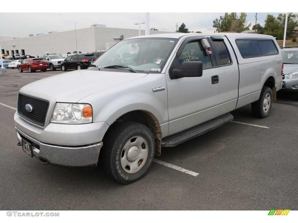2006 F150 XL SuperCab 4x4 - Silver Metallic / Medium Flint photo #4