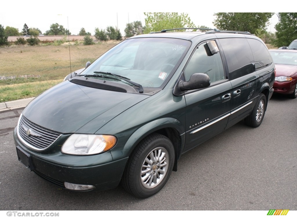 2001 Town & Country Limited - Shale Green Metallic / Taupe photo #4