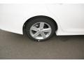 Super White - Camry SE Photo No. 9