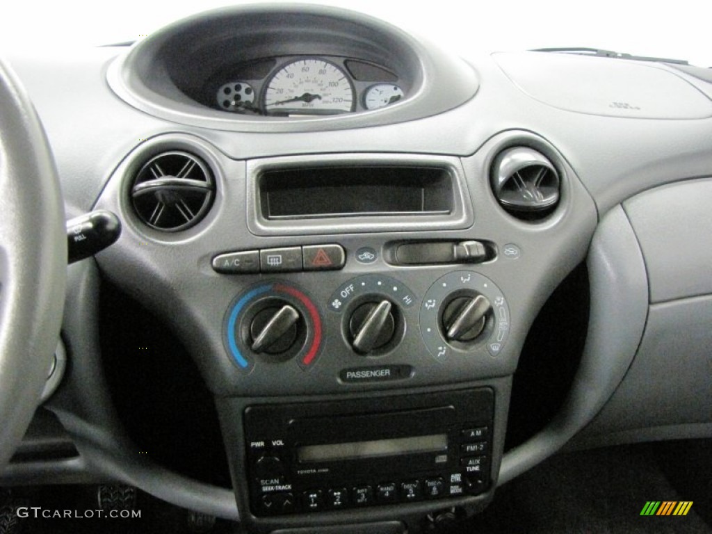 2002 Toyota ECHO Sedan Controls Photo #71006492