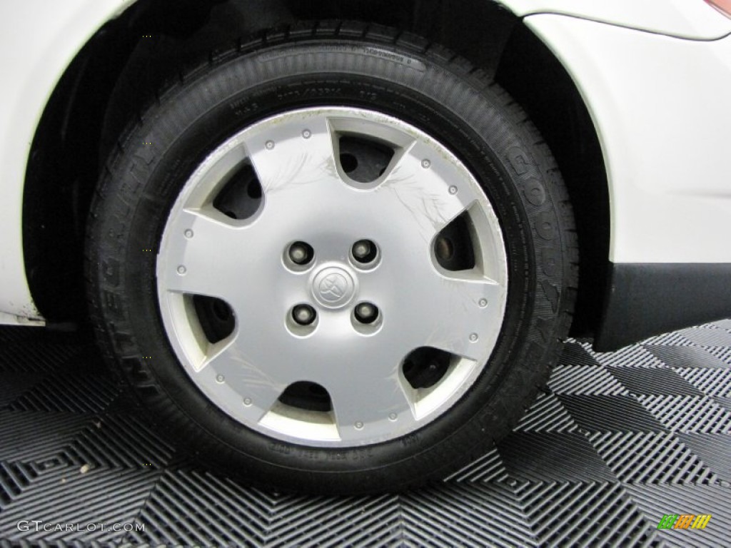 2002 Toyota ECHO Sedan Wheel Photos