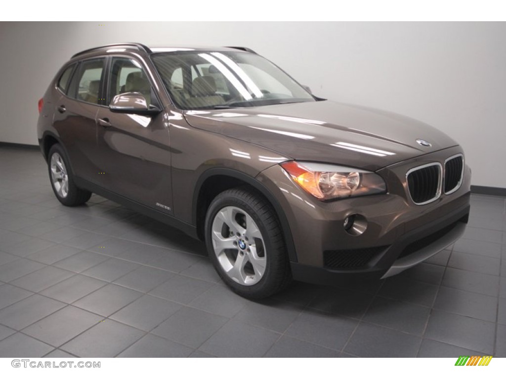 Sparkling Bronze Metallic BMW X1