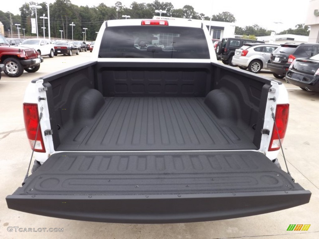 2012 Ram 1500 ST Crew Cab - Bright White / Dark Slate Gray/Medium Graystone photo #17