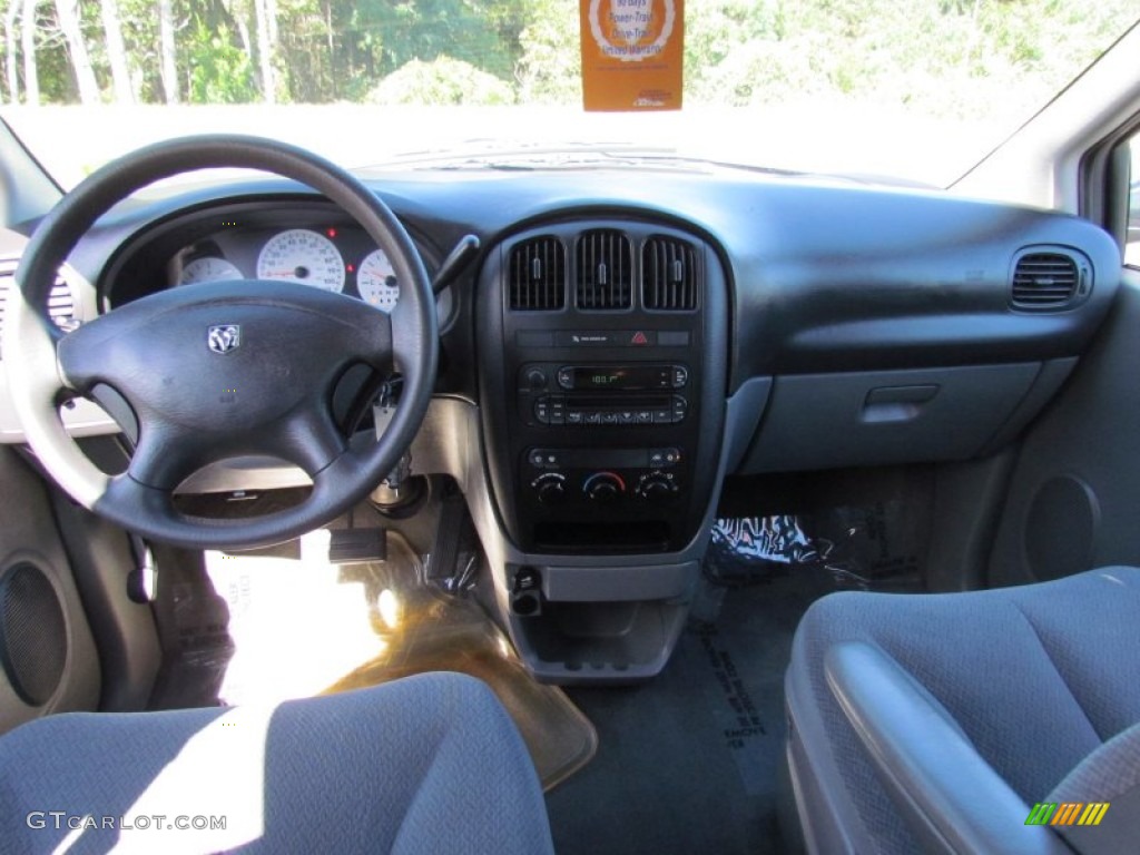 2005 Caravan SE - Midnight Blue Pearl / Medium Slate Gray photo #18