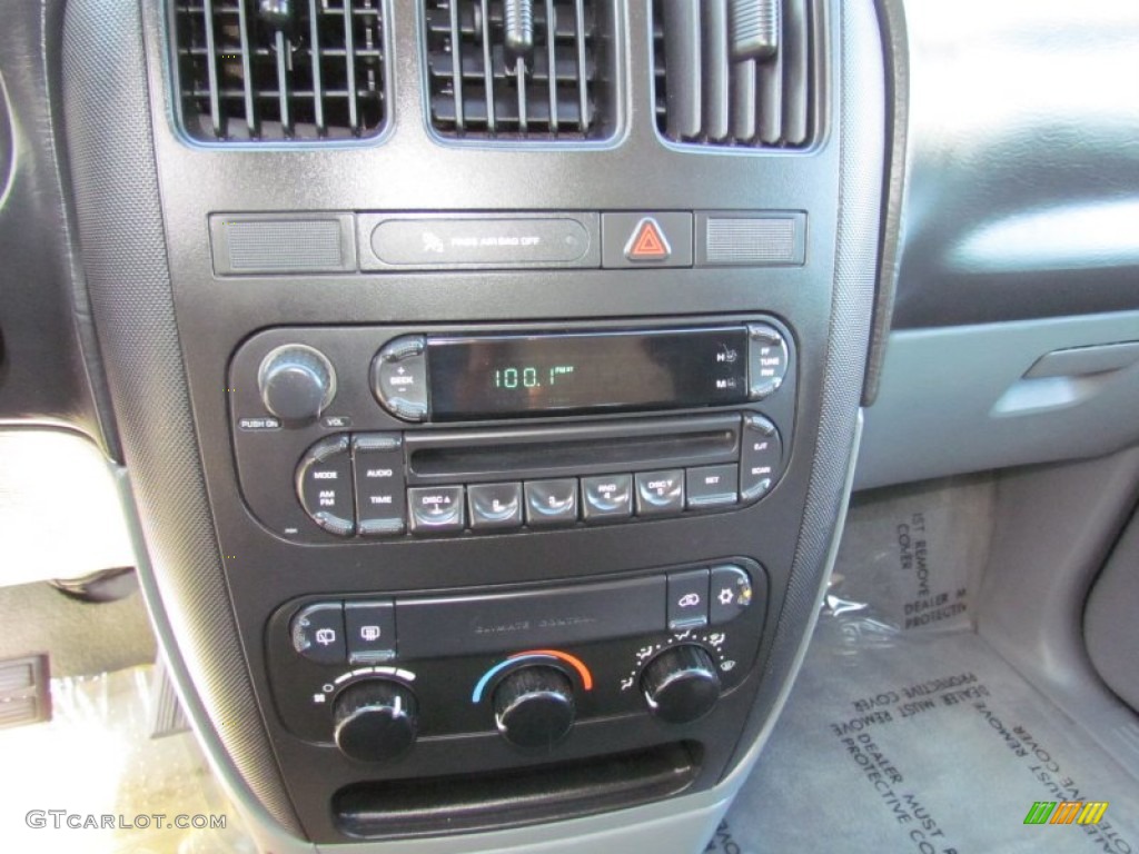 2005 Caravan SE - Midnight Blue Pearl / Medium Slate Gray photo #24