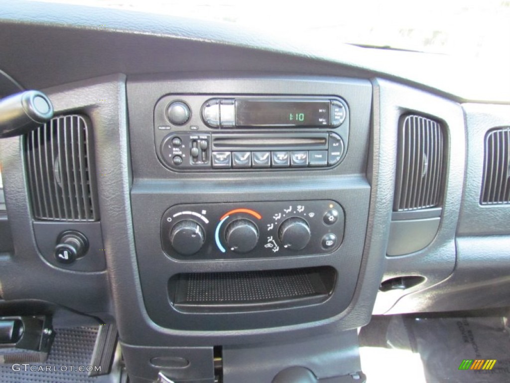 2003 Ram 1500 SLT Quad Cab 4x4 - Black / Dark Slate Gray photo #20