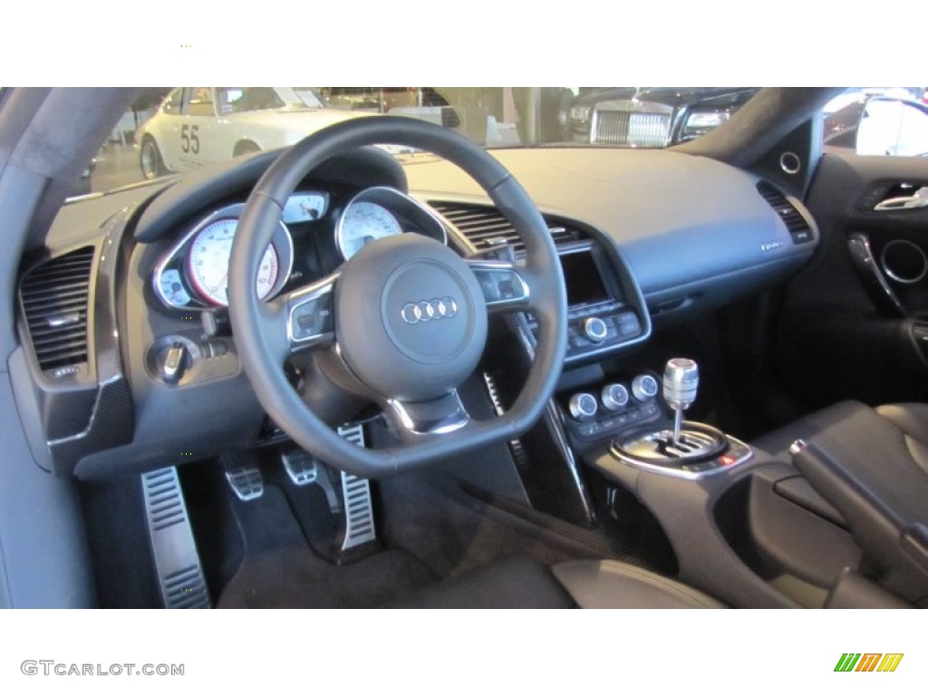 2011 Audi R8 5.2 FSI quattro Black Fine Nappa Leather Dashboard Photo #71014718