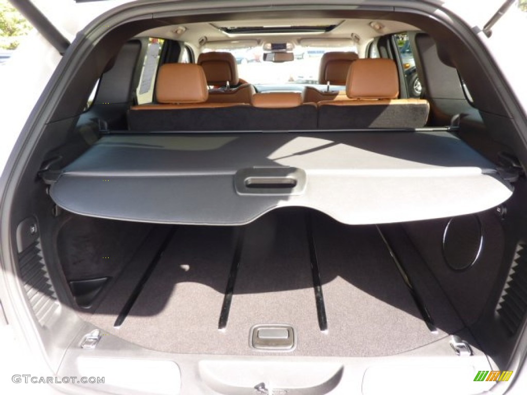 2012 Grand Cherokee Overland 4x4 - Stone White / New Saddle/Black photo #13
