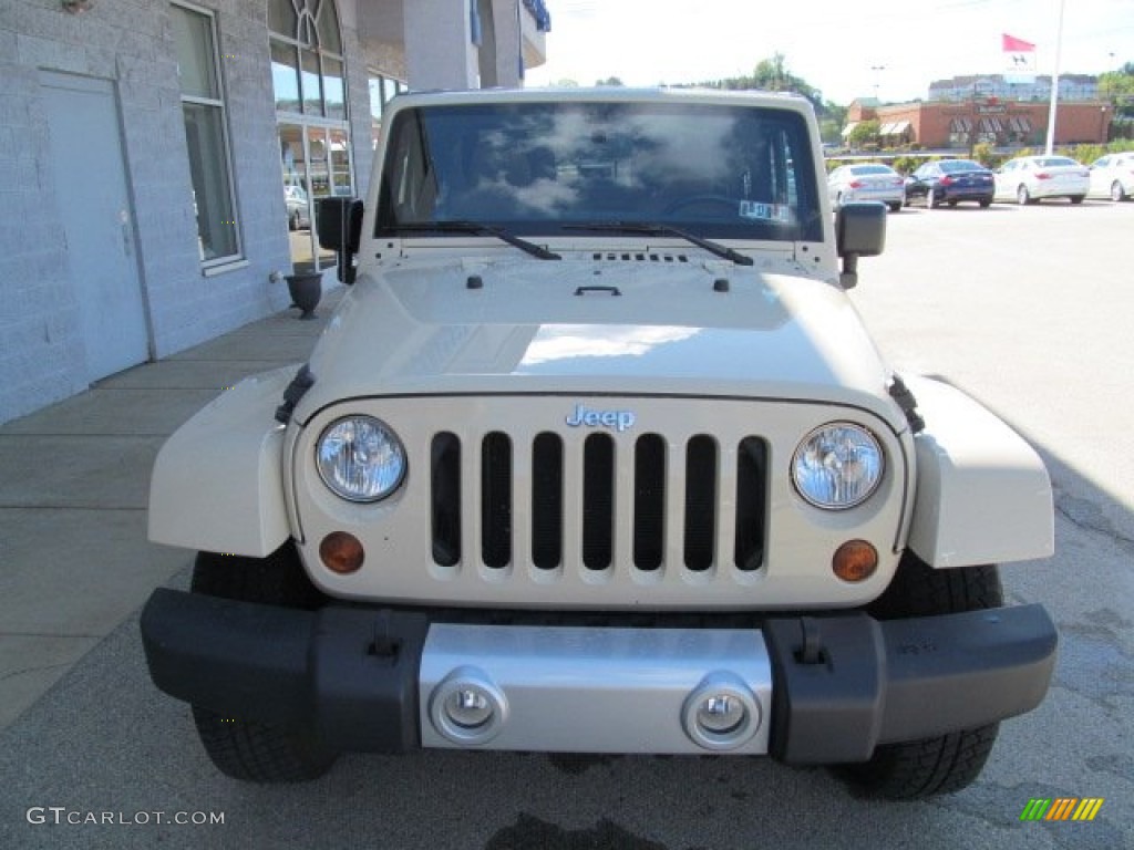 2011 Wrangler Sahara 4x4 - Sahara Tan / Black/Dark Saddle photo #9