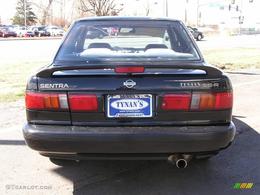 1993 Sentra SE-R Coupe - Super Black / Charcoal photo #3