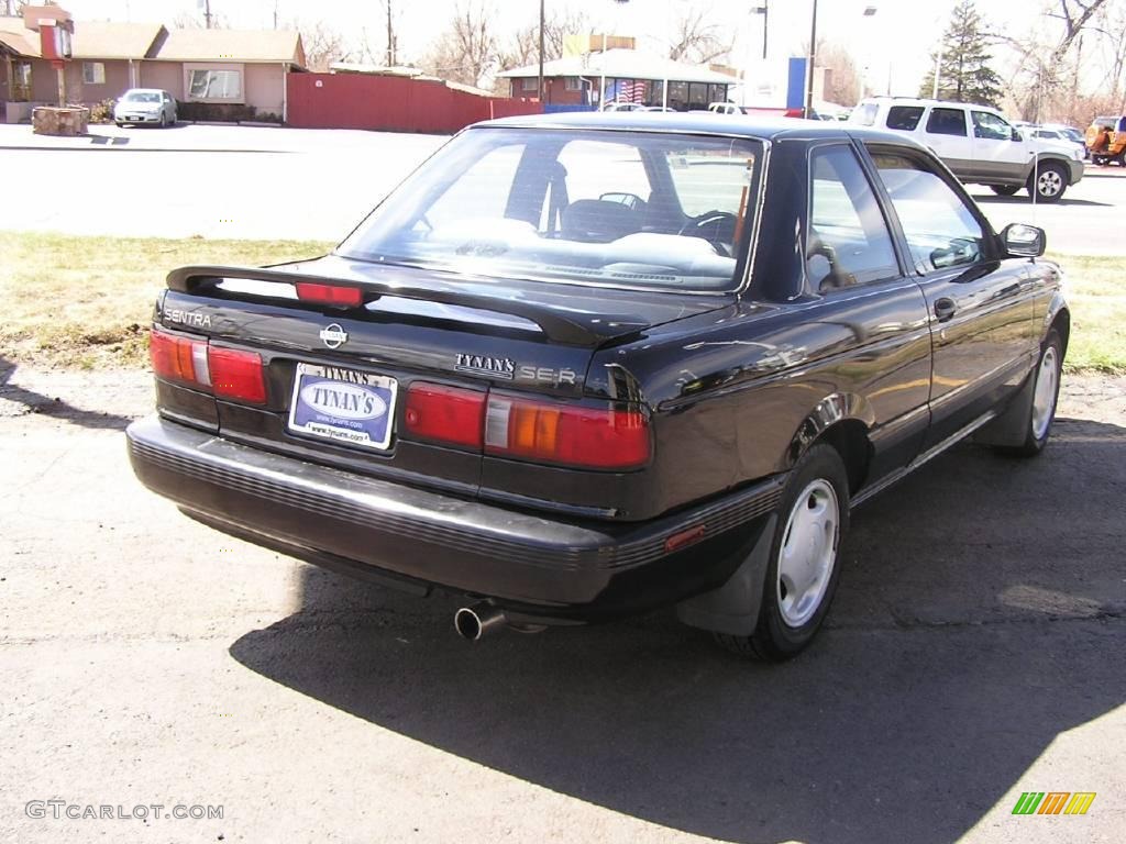 1993 Sentra SE-R Coupe - Super Black / Charcoal photo #4