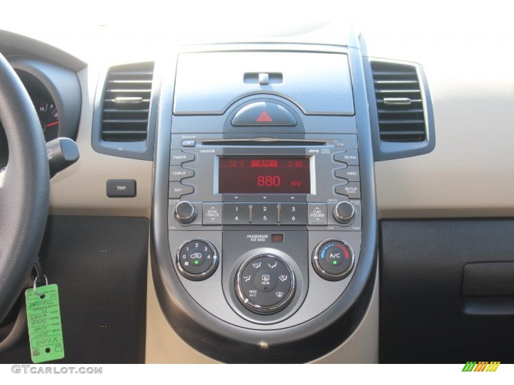 2011 Kia Soul ! Controls Photo #71016710