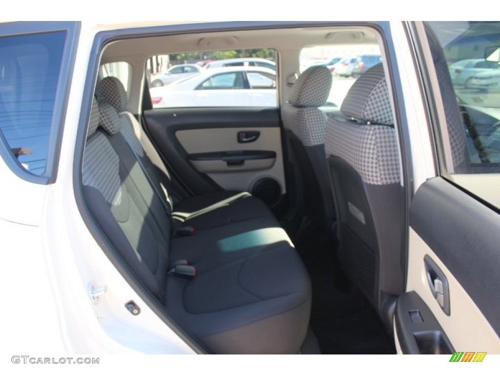 2011 Kia Soul ! Rear Seat Photo #71016745