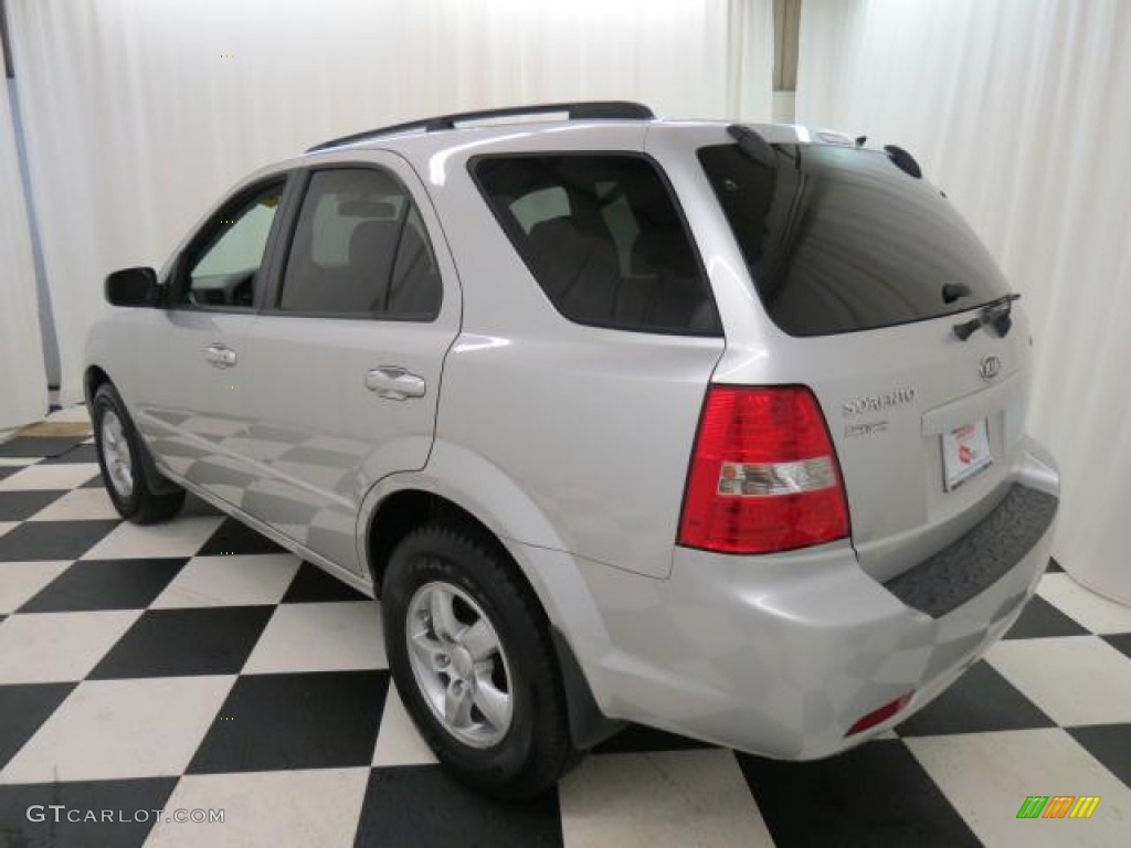 2009 Sorento LX - Bright Silver / Gray photo #25