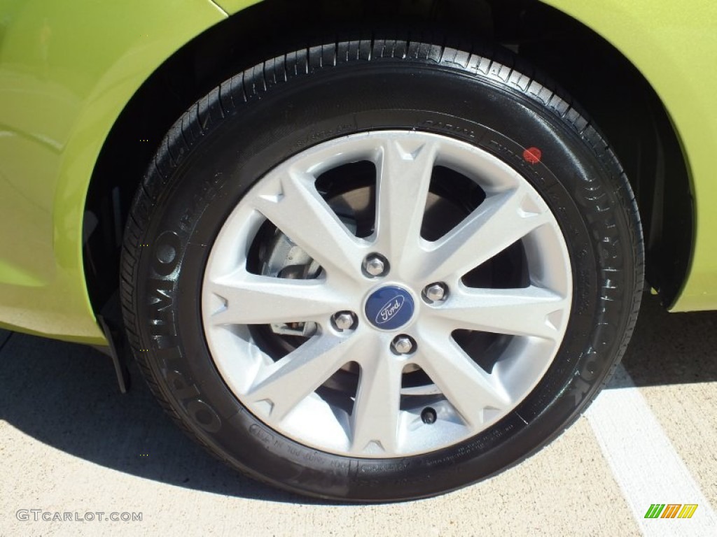 2013 Fiesta SE Sedan - Lime Squeeze / Charcoal Black photo #23