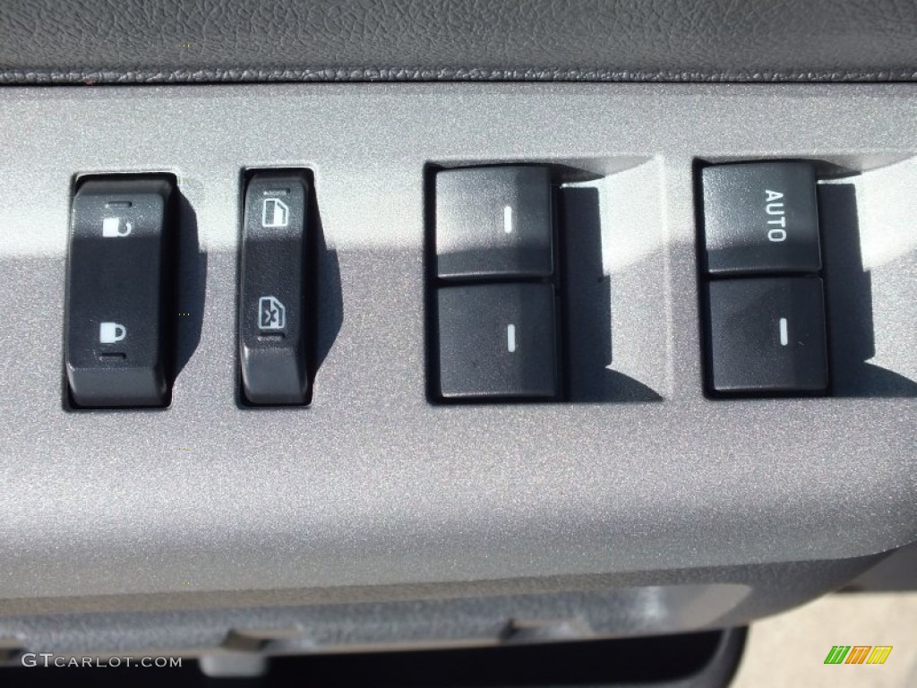 2012 Ford F350 Super Duty Lariat Crew Cab 4x4 Dually Controls Photo #71020184