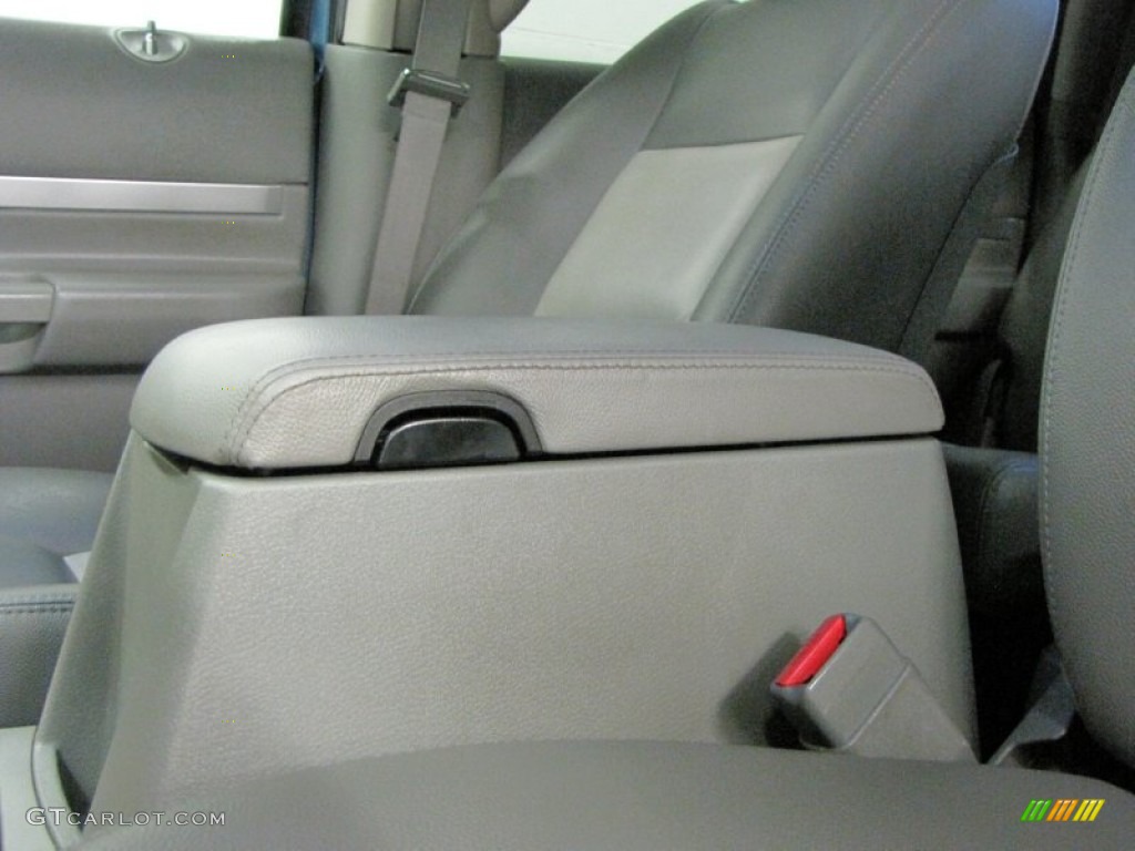 2007 Aspen Limited HEMI 4WD - Marine Blue Pearl / Dark Slate Gray/Light Slate Gray photo #31