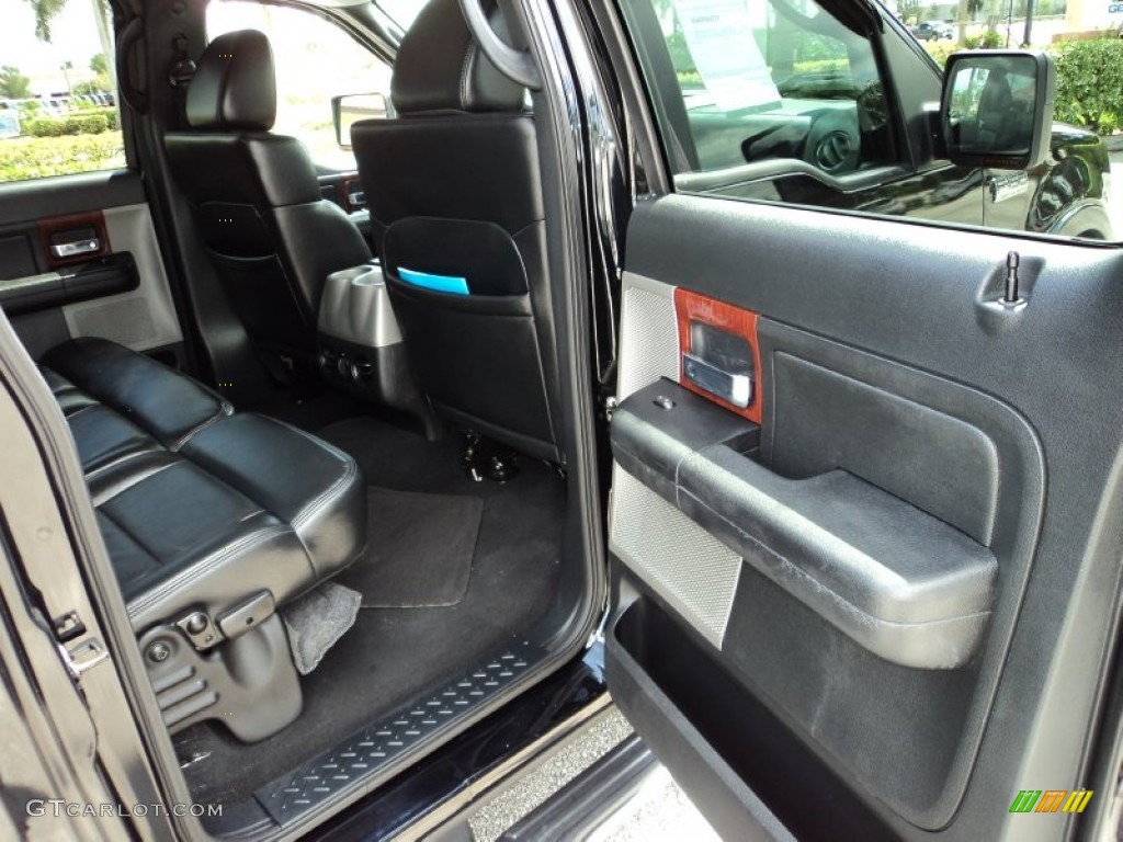 2006 F150 Lariat SuperCrew - Black / Black photo #21