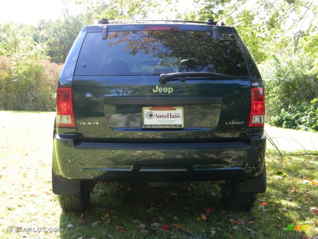 2005 Grand Cherokee Laredo 4x4 - Deep Beryl Green Pearl / Khaki photo #6