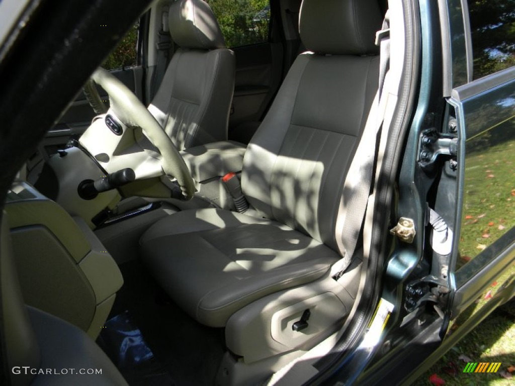 2005 Grand Cherokee Laredo 4x4 - Deep Beryl Green Pearl / Khaki photo #17